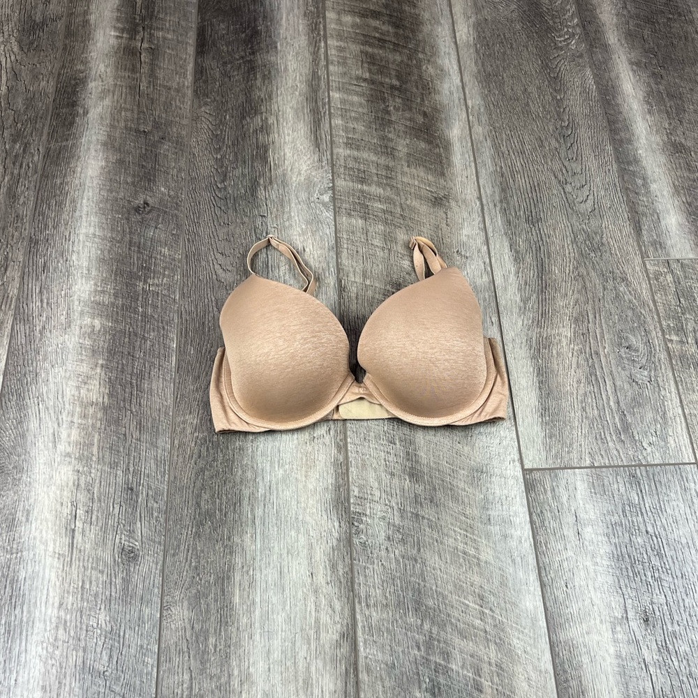 32DD VS‎ Tan Push-up Bra